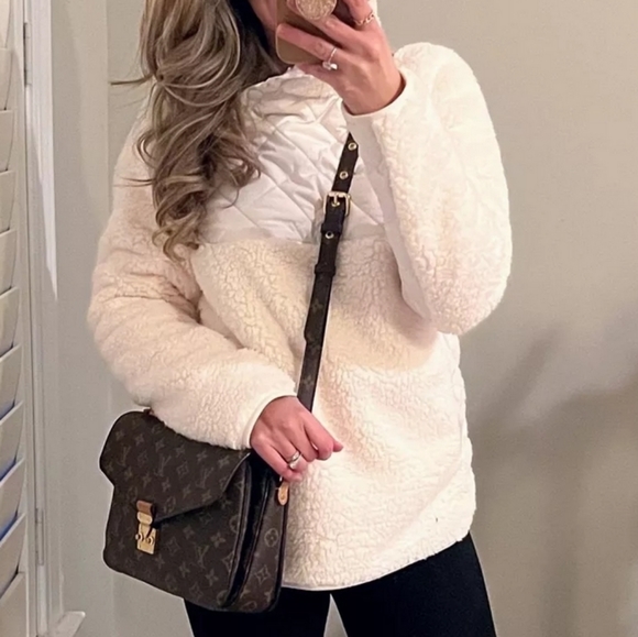 Abercrombie & Fitch cream pull over sherpa fleece quilted snap size small - Picture 4 of 8